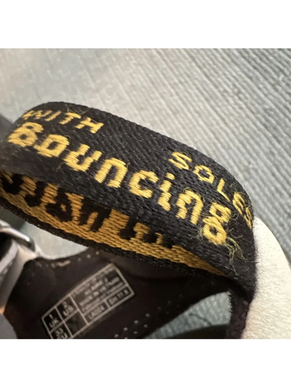 Dr. Martens classic kids